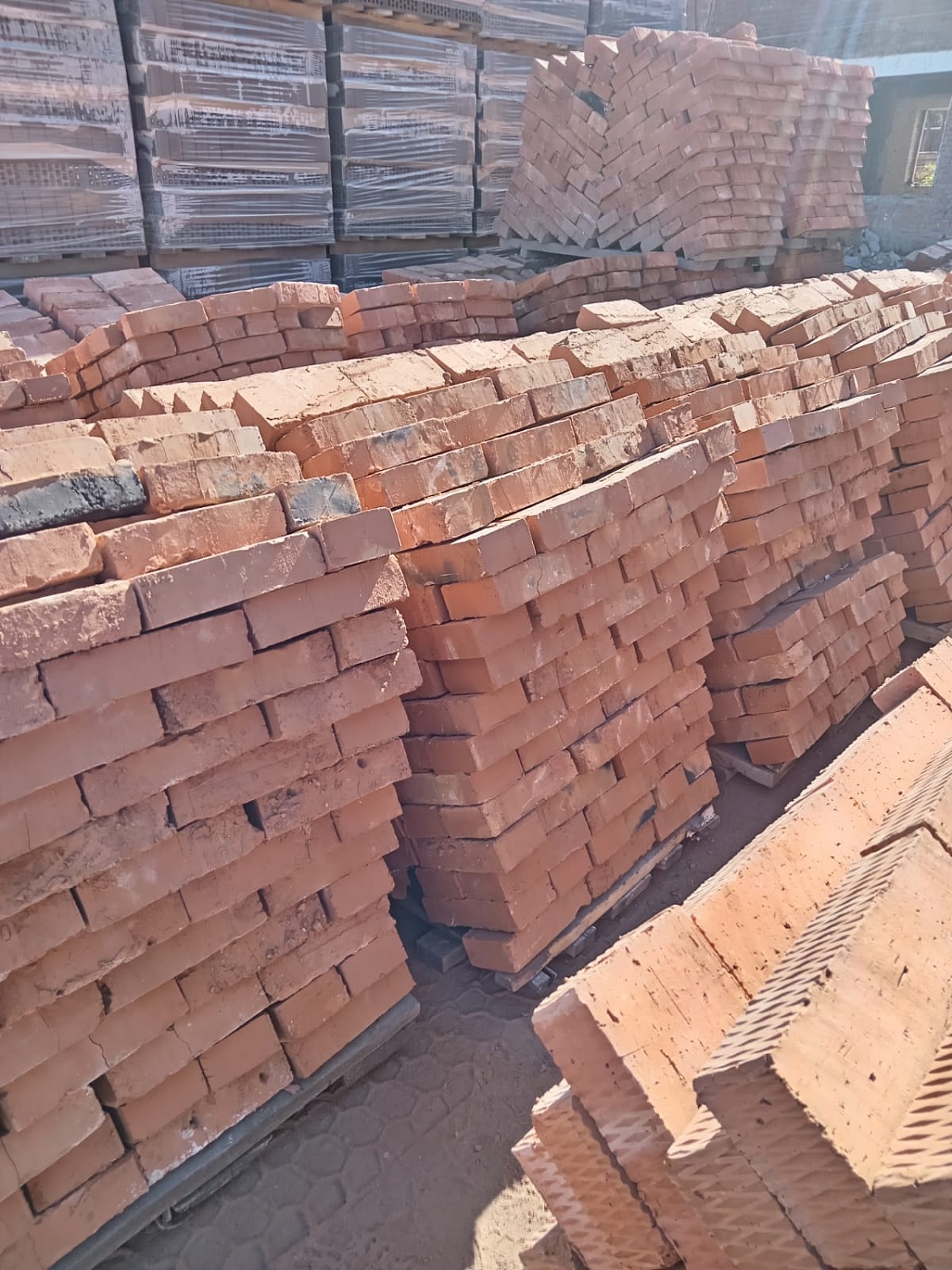 Москаленский рядовой (забутовочный) кирпич оптом по цене 15,50 рублей/штука!